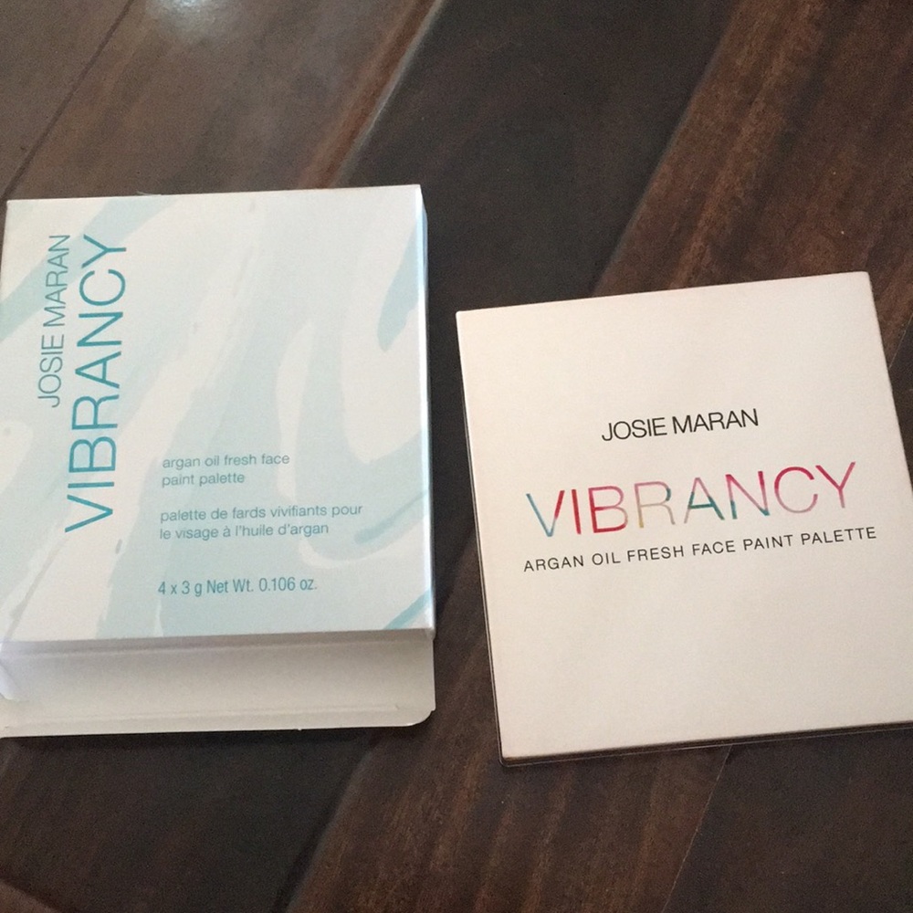 Josie Maran vibrancy paint palette